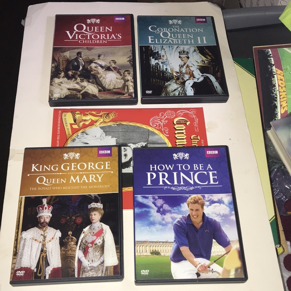 Royal Collection BBC DVD Box Set - Picture 4 of 14